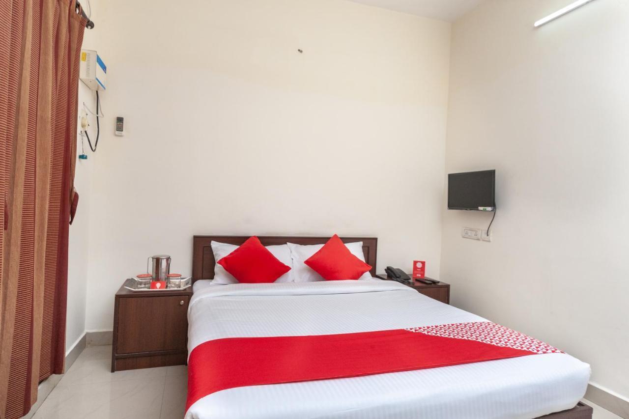 Oyo 22019 Skye Service Apartments チェンナイ エクステリア 写真